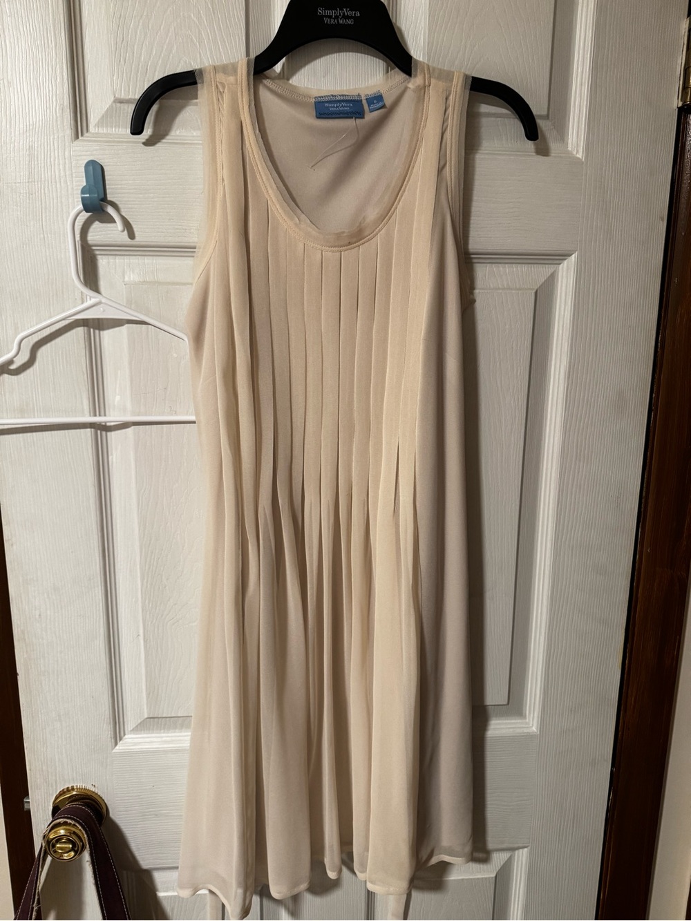 Simply Vera Vera Wang Cream Pleated Sleeveless A-Line Dress